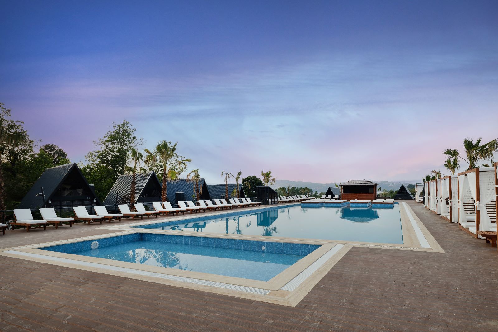 Ramada Resort By Wyndham Sapanca Thermal 1-1 Superior Bungalov ORTAK YÜZME HAVUZLU