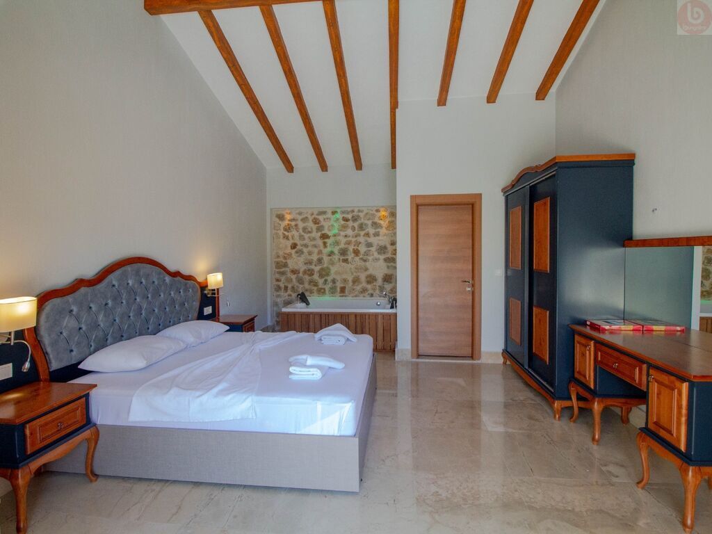 Villa Tlos 3