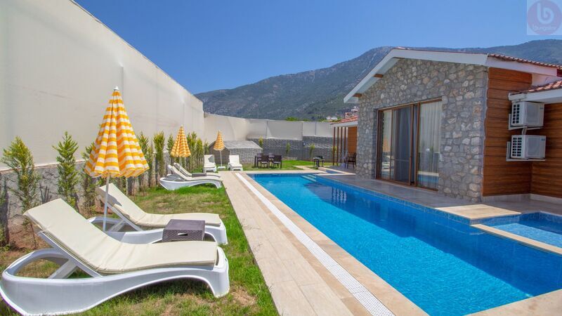 NV Villa Tlos 4