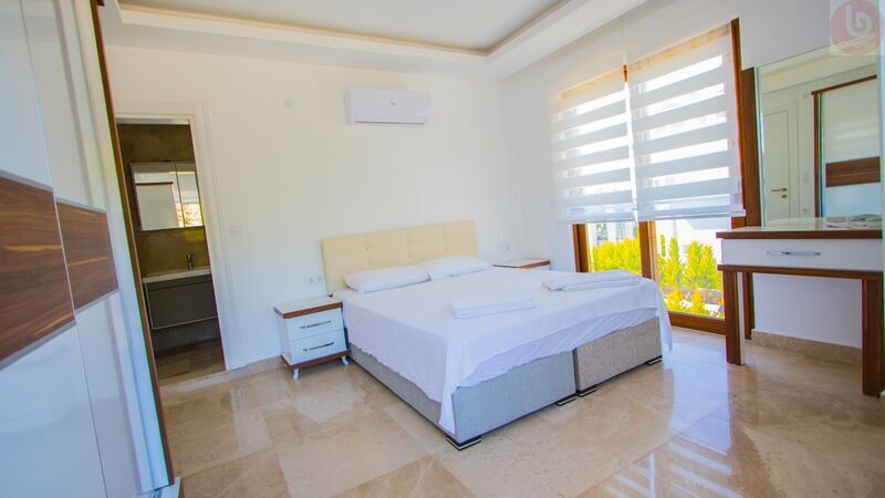 NV Villa Silver Sami