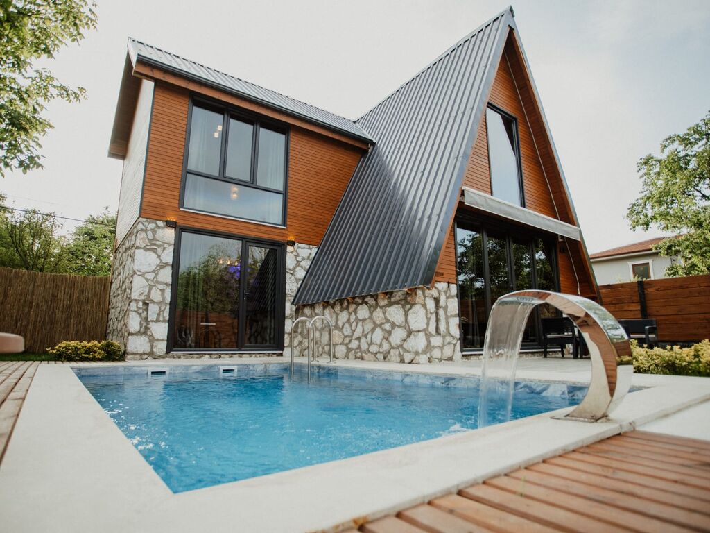 Cet Garden Bungalov