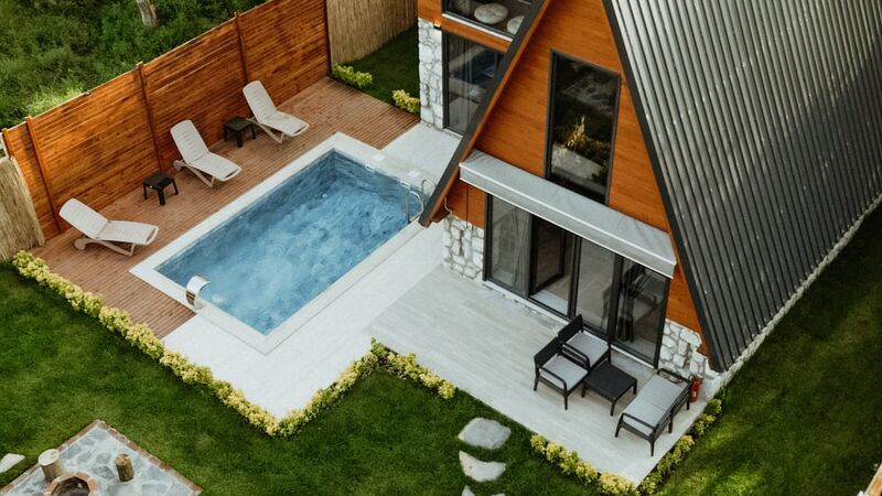 Cet Garden Bungalov