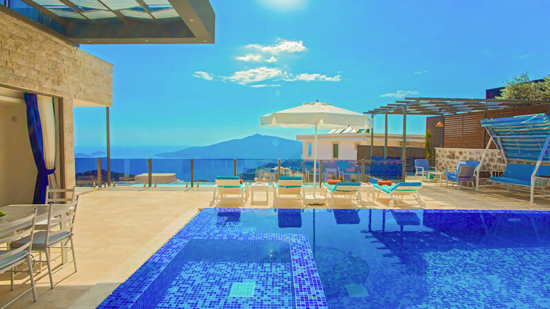 TY 121 Villa White Smith