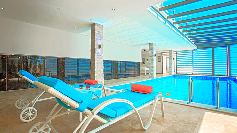 TY 121 Villa White Smith