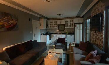 Flaner Villa House