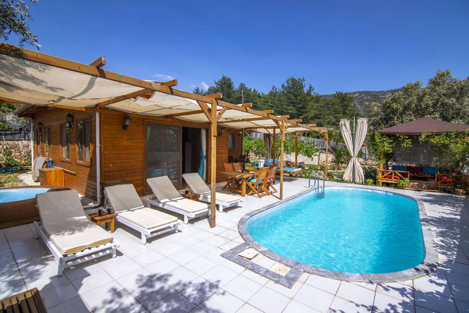 TY 156 Villa Nehir İslamlar