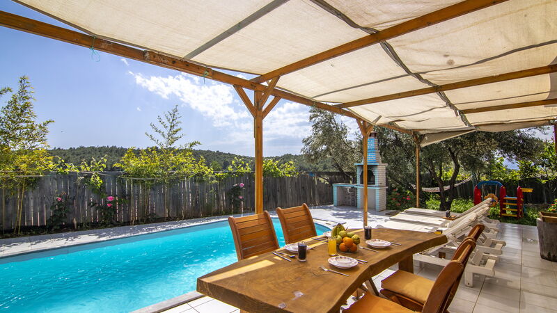 TY 156 Villa Nehir İslamlar