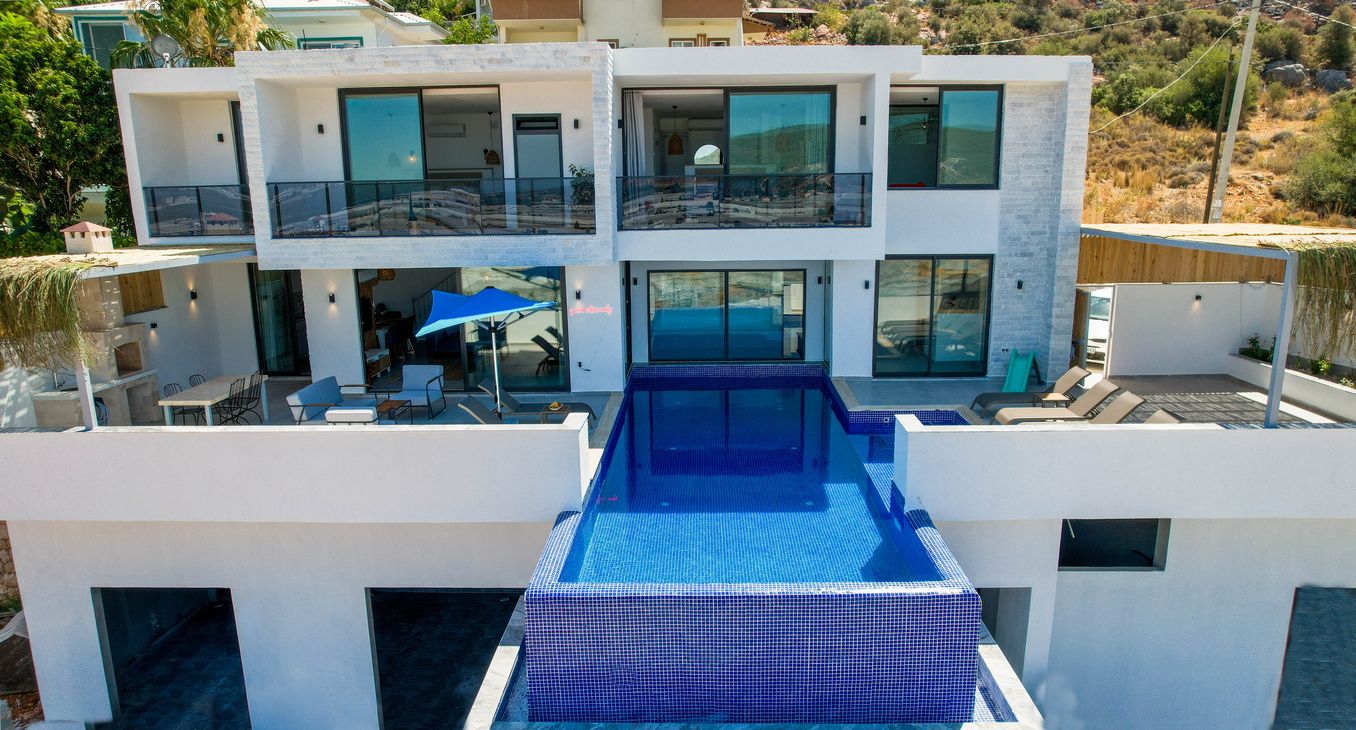 TY 168 Villa Aris