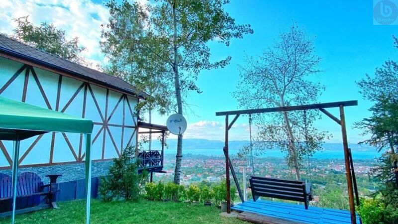 Sapanca Tepedeki Bungalov