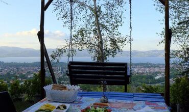 Sapanca Tepedeki Bungalov