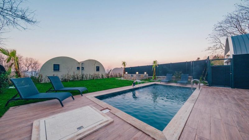 Villa Mushroom