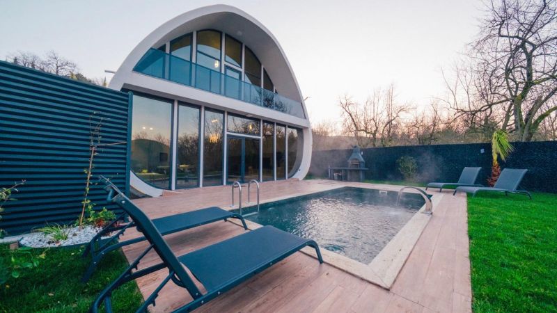 Villa Mushroom