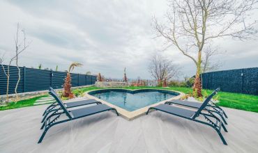 Villa Heart Göl Manzaralı