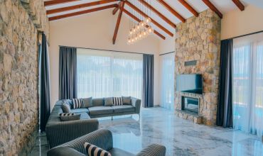Elviora Villas
