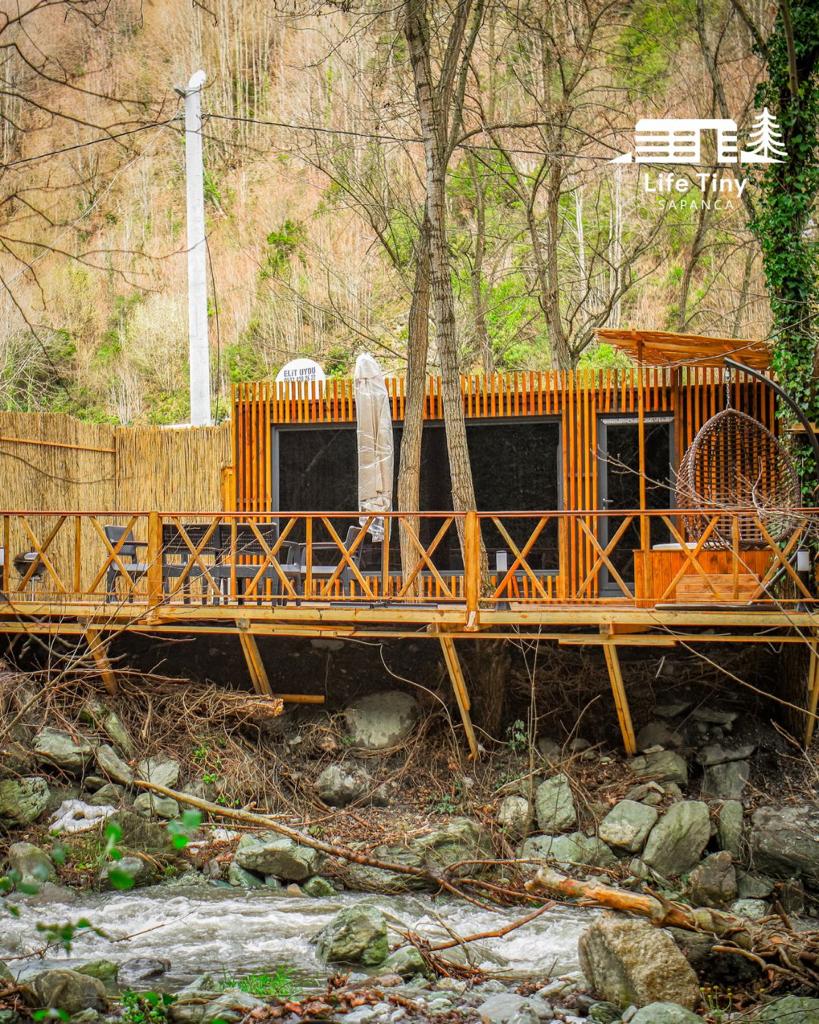 Sapanca Dere Kenarı Jakuzili Tiny House