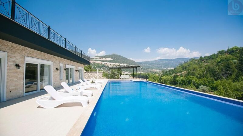 Villa Health